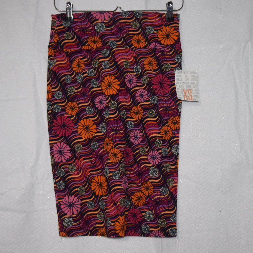 NWT Lularoe Cassie skirt, XS